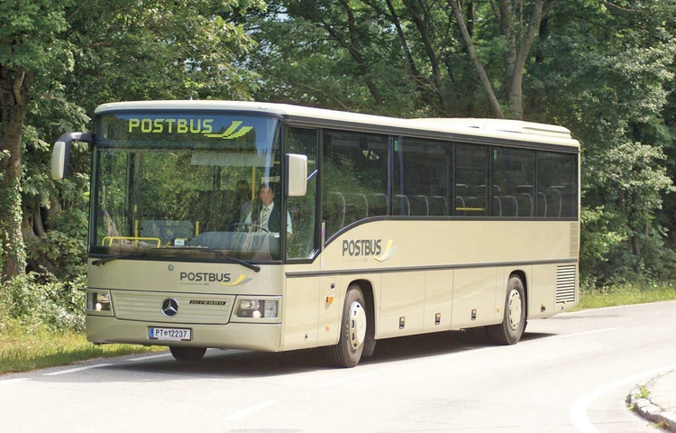 Read more about the article Bus und Bahn